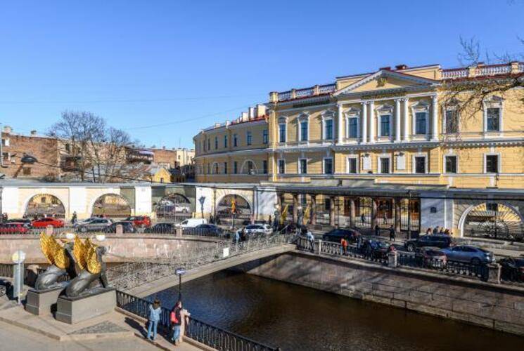 Letyourflat (Лэтюфлэт) на набережной канала Грибоедова 29