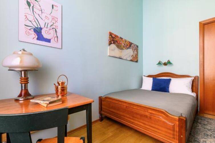 Letyourflat (Лэтюфлэт) на набережной канала Грибоедова 29