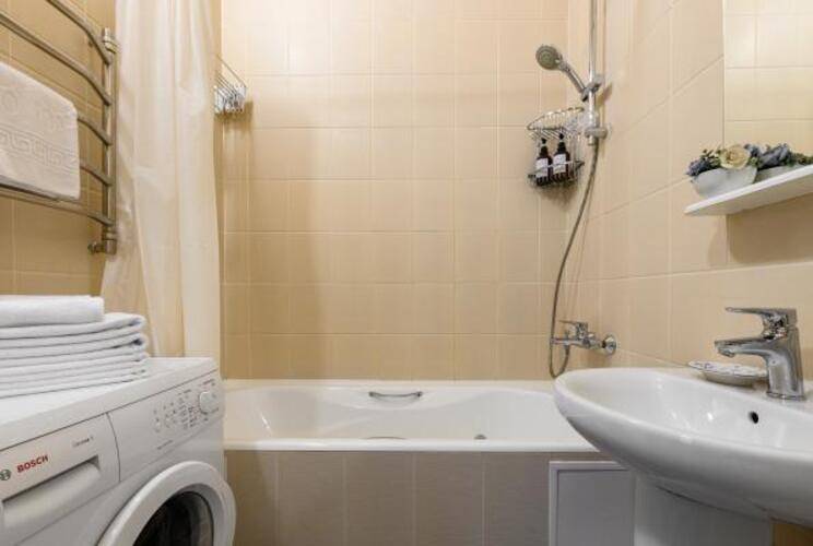 Letyourflat (Лэтюфлэт) на набережной канала Грибоедова 29