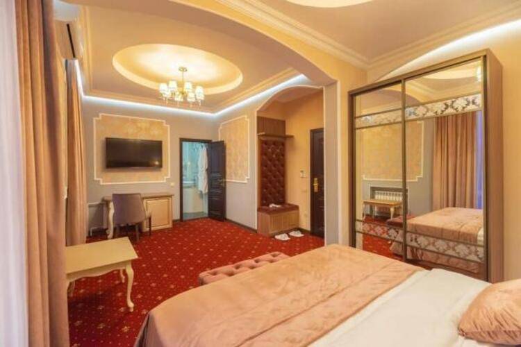 Villa Maralis (Вилла Маралис)