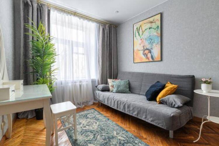 Sutki Rent (Сутки Рент) видовая Грибоедова