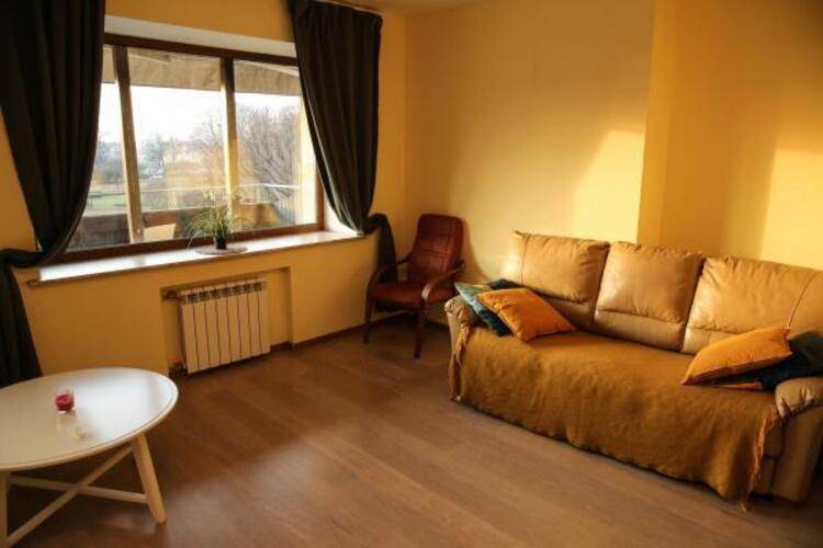 Sutki Rent (Сутки Рент) с видом на Петропавловку