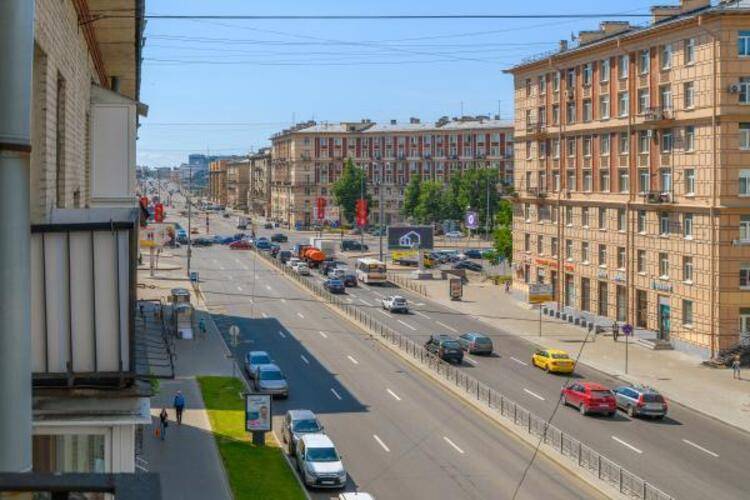 Sutki Rent (Сутки Рент) у Александра Невского