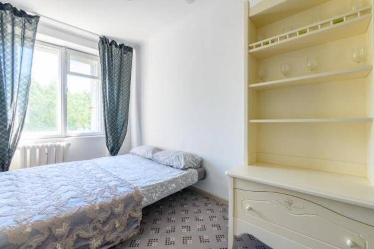 Sutki Rent (Сутки Рент) у Александра Невского