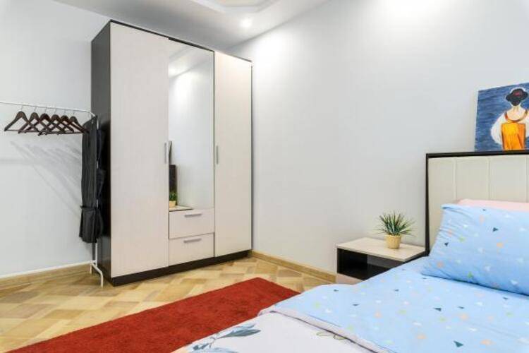 Sutki Rent (Сутки Рент) у Исаакиевского собора