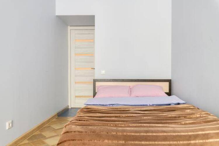 Sutki Rent (Сутки Рент) у Исаакиевского собора