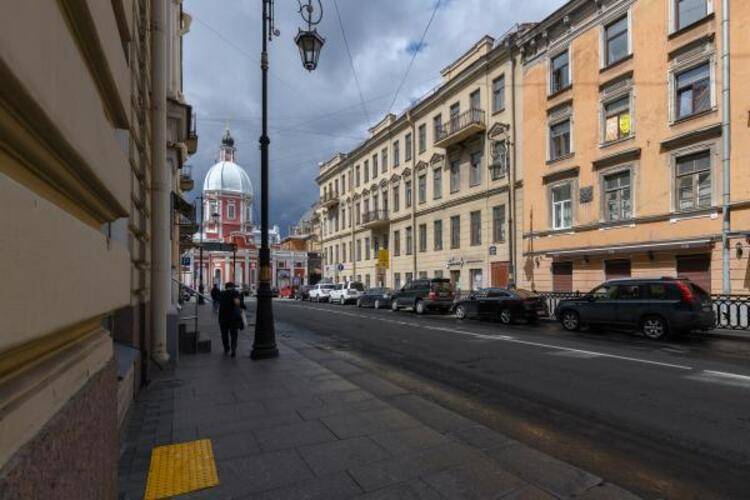 Sutki Rent (Сутки Рент) у Летнего Сада