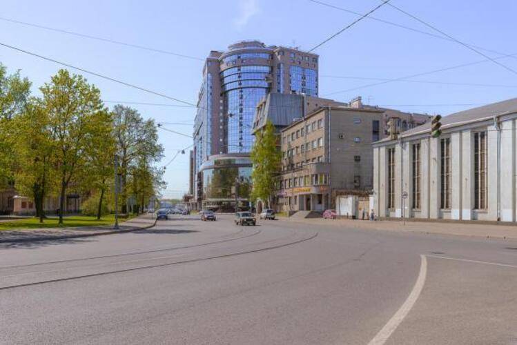 Sutki Rent (Сутки Рент) у Невы