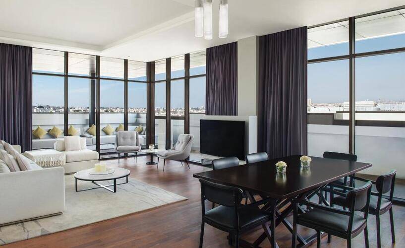 La Ville Hotel & Suites CITY WALK, Dubai, Autograph Collection