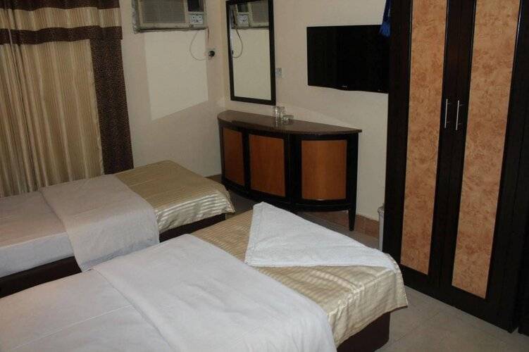 OYO 491 Rahab Hotel