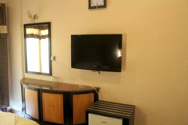 OYO 491 Rahab Hotel