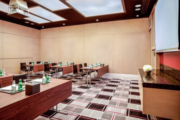 Capital Centre Arjaan by Rotana