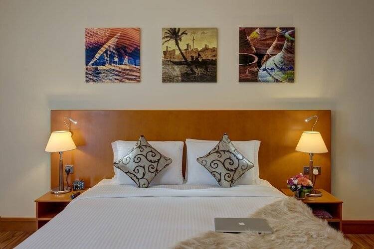J5 Villas Holiday Homes - Barsha Gardens