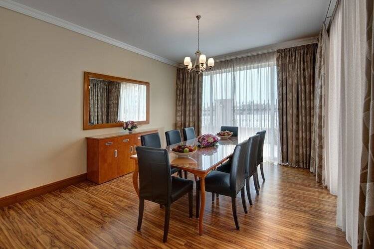 J5 Villas Holiday Homes - Barsha Gardens