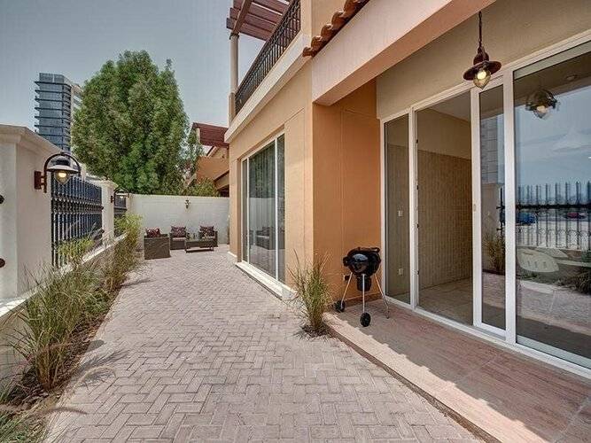 J5 Villas Holiday Homes - Barsha Gardens