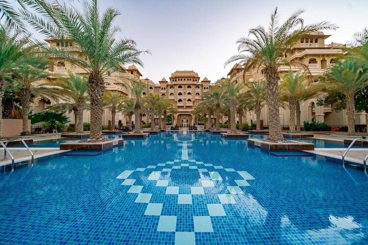 Luton Vacation Homes Grandeur Residence