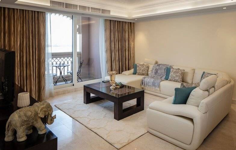 Luton Vacation Homes Grandeur Residence