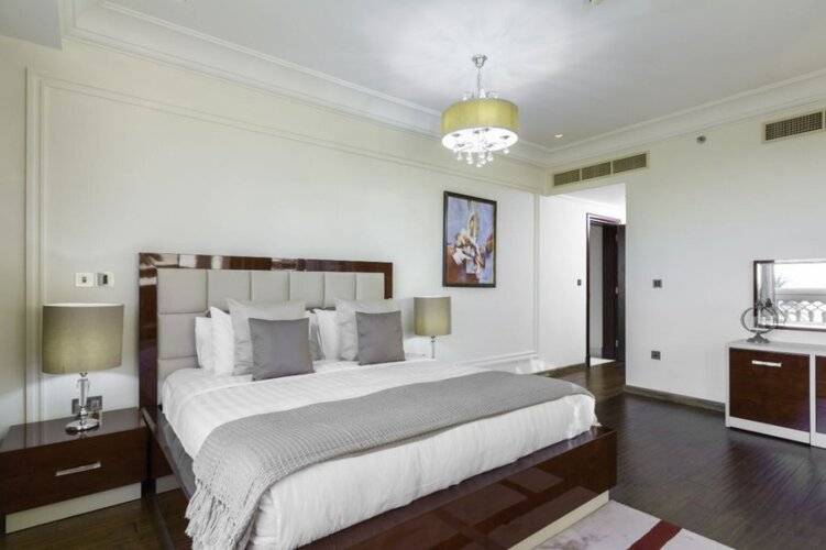 Maison Privee - Grandeur Residence