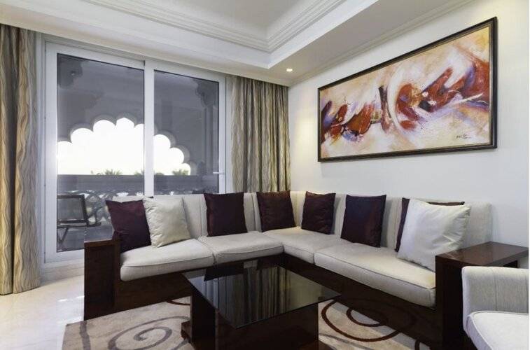 Maison Privee - Grandeur Residence
