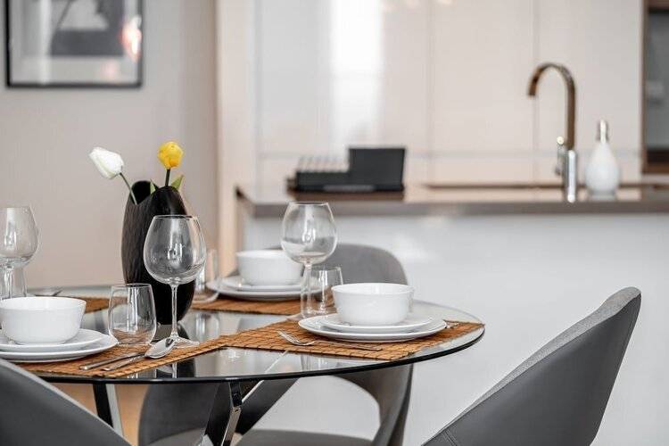 HiGuests - Studio One