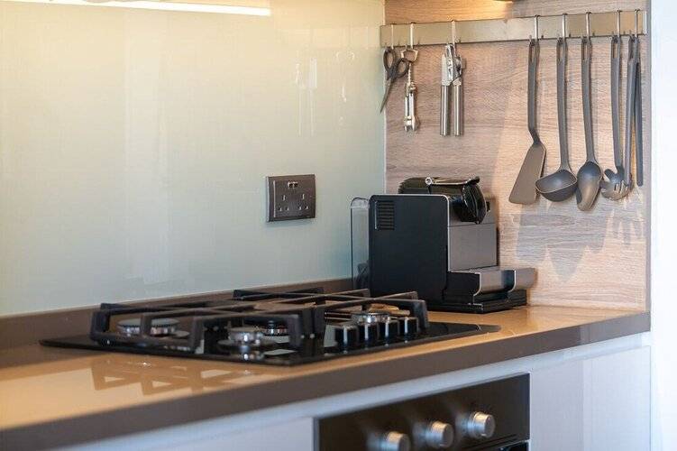 HiGuests - Studio One