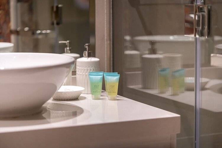 HiGuests - Studio One