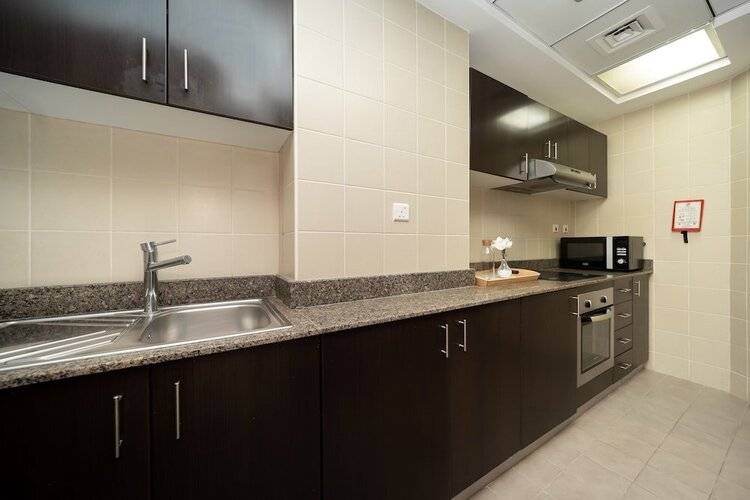 HiGuests - The Marina Torch