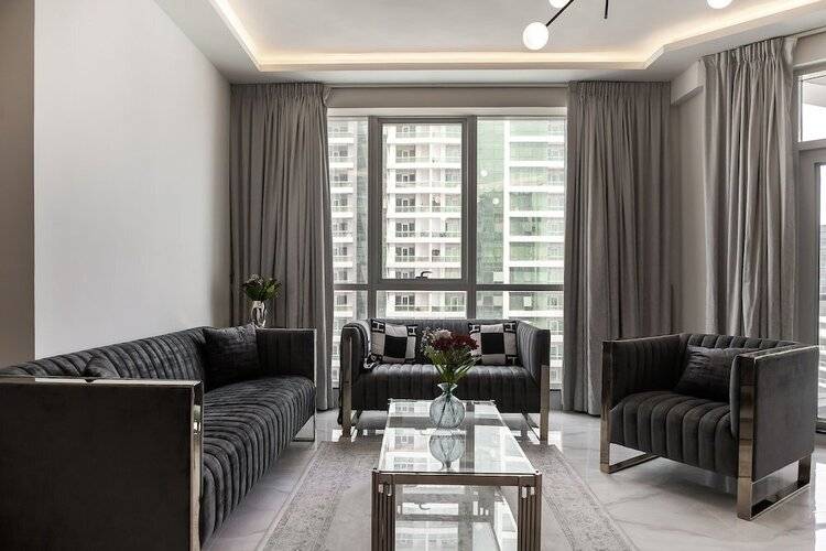 HiGuests - The Marina Torch