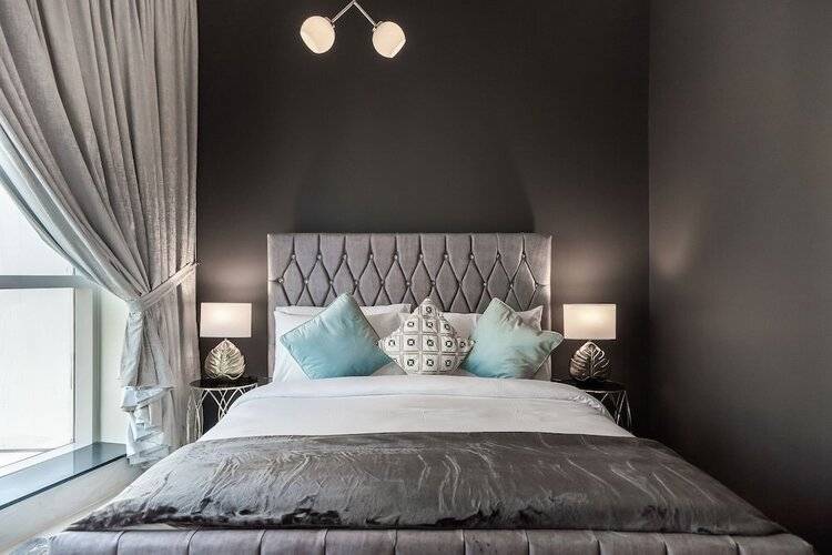 HiGuests - The Marina Torch