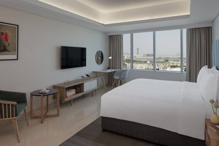 Staybridge Suites Dubai Internet City, An IHGHotel