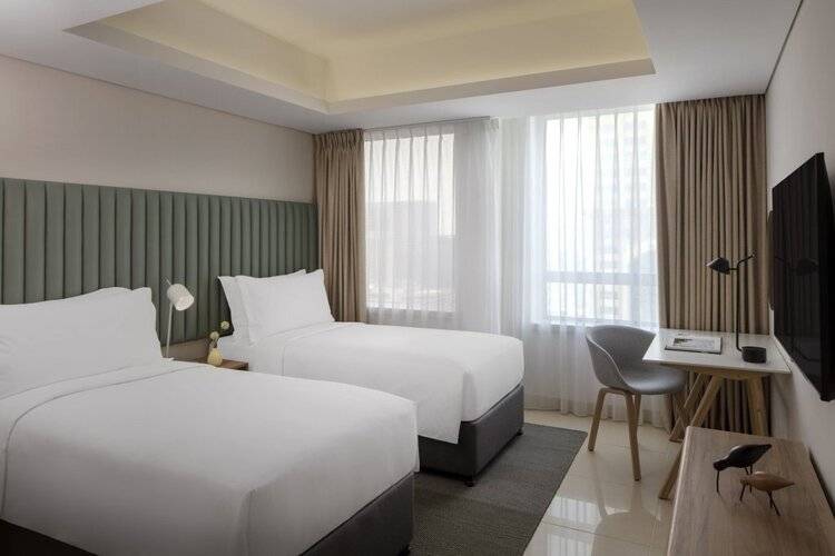 Staybridge Suites Dubai Internet City, An IHGHotel