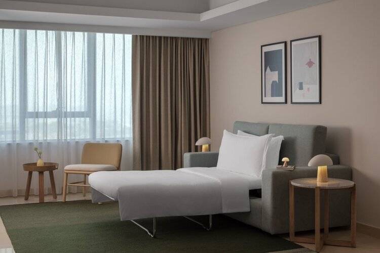 Staybridge Suites Dubai Internet City, An IHGHotel