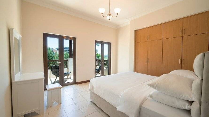 Dubai Creek Club Villas
