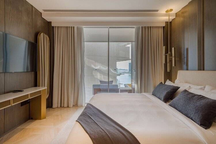 Eden's Dubai - FIVE Residences