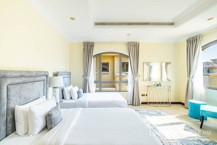 LUX Holiday Home - Frond E 1