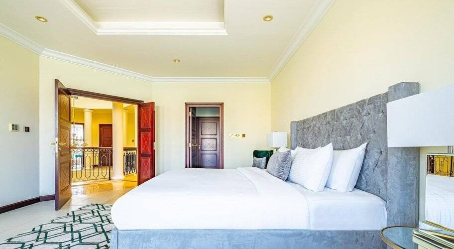 LUX Holiday Home - Frond E 1