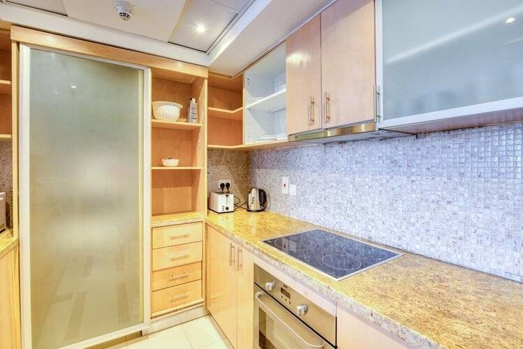 Luton Vacation Homes Park Island
