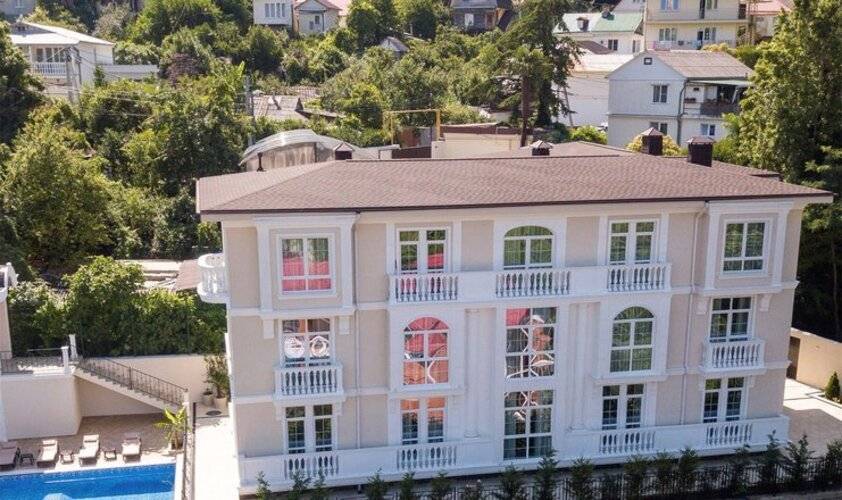 The White Residence /Белая Резиденция Гостевой Дом