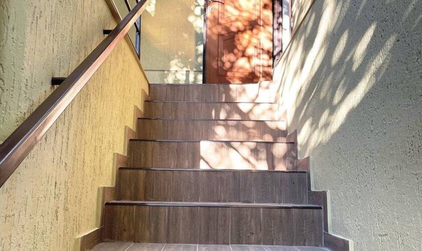 Домик на Альпийской апартаменты