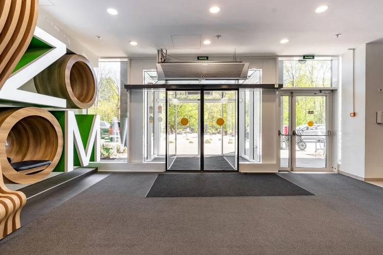 Best Western Zoom Hotel