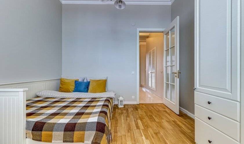 Golden Apartments