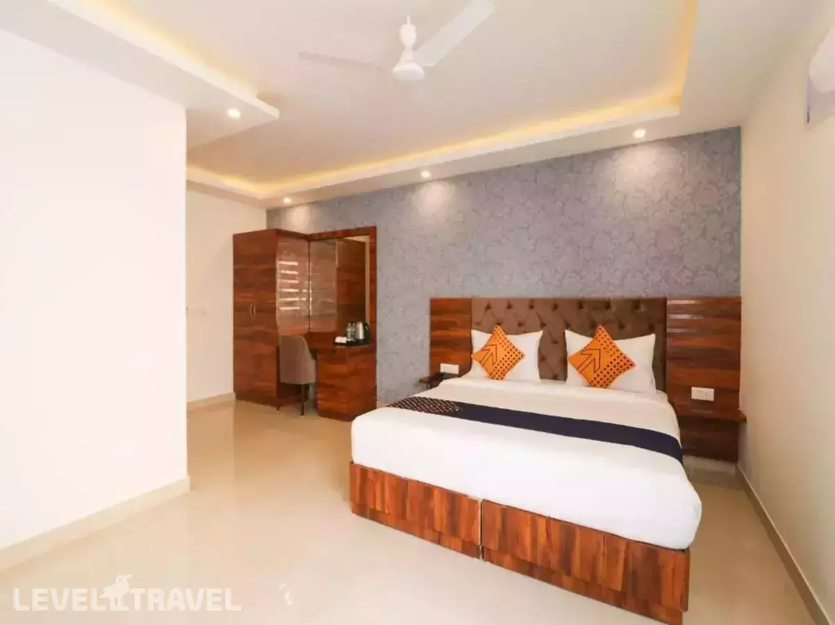 Capital O 66333 P-suites