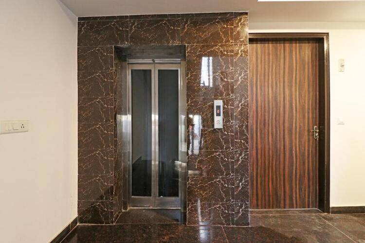 OYO 10274 Hotel Aamara