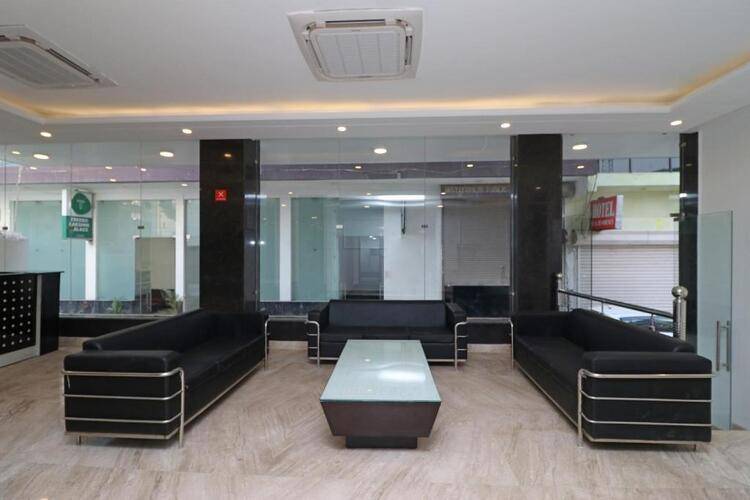 OYO 10274 Hotel Aamara