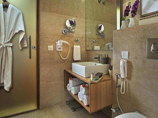 Udman Hotel Panchshila Park
