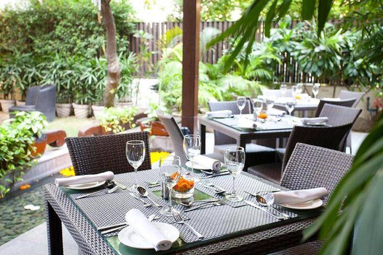 Udman Hotel Panchshila Park