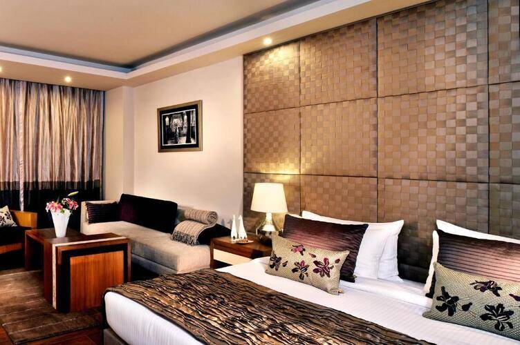 Udman Hotel Panchshila Park