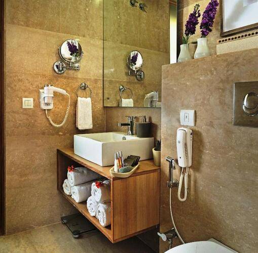 Udman Hotel Panchshila Park