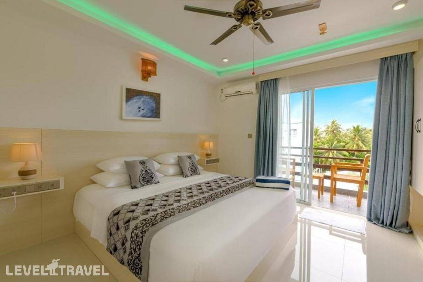 фотографии отеля Grand Beach Dhigurah Maldives в Мальдивы(Южный Ари Атолл) - фото №4