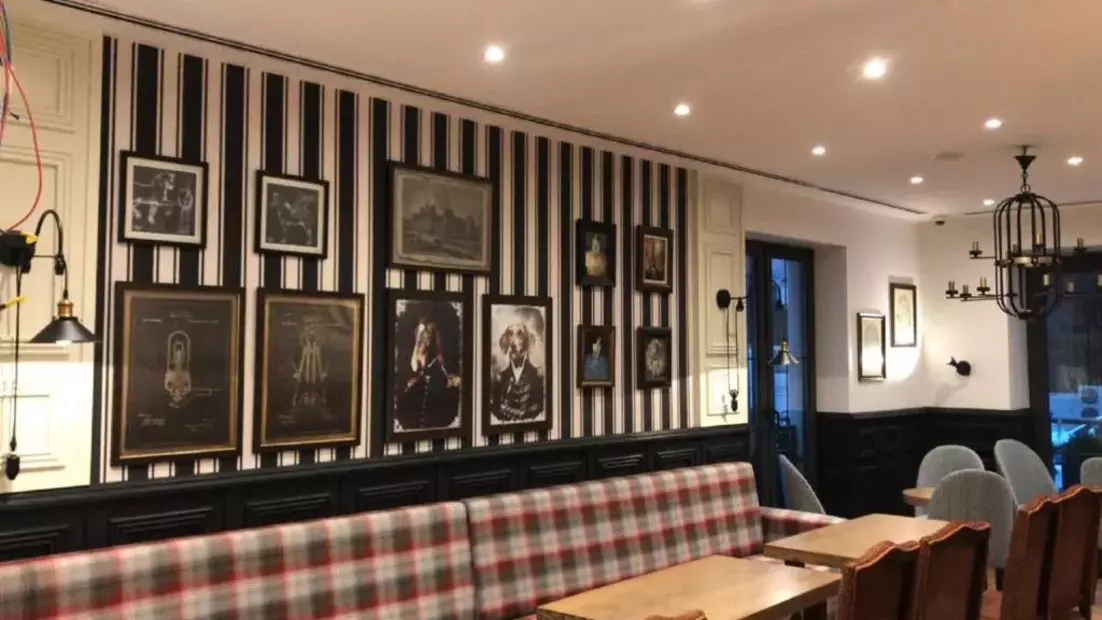 Port Rivoli Hotel